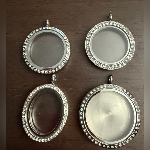 Floating Locket Jewelry - Picture 8 of 9